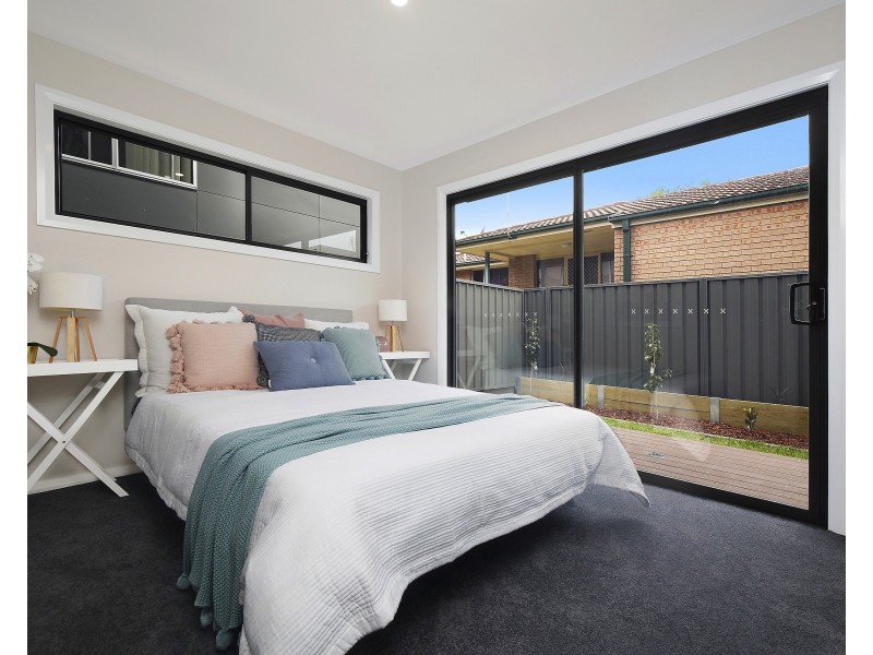 3 & 4/17 Melbourne Street, East Gosford NSW 2250