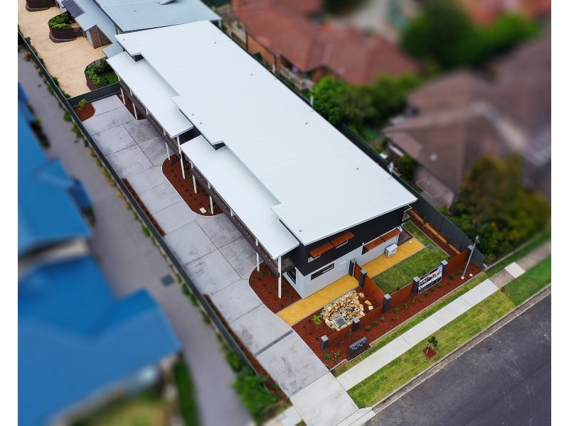 3 & 4/17 Melbourne Street, East Gosford NSW 2250