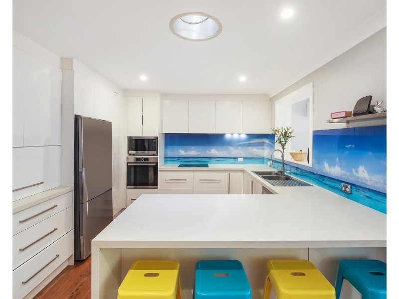 2 Barkala Street, Lisarow NSW 2250