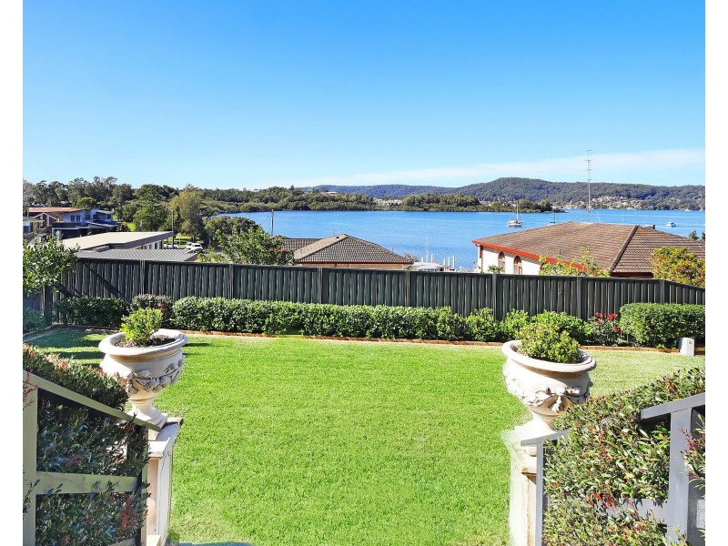 139a Albany Street, Point Frederick NSW 2250