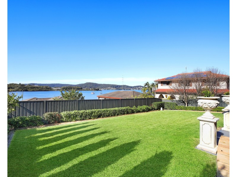 139a Albany Street, Point Frederick NSW 2250