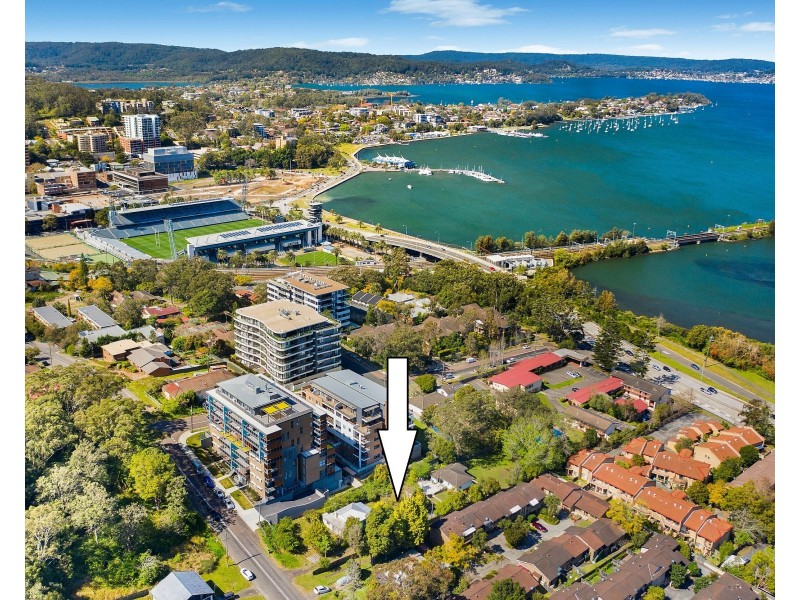 51 & 51A Donnison Street West, West Gosford NSW 2250