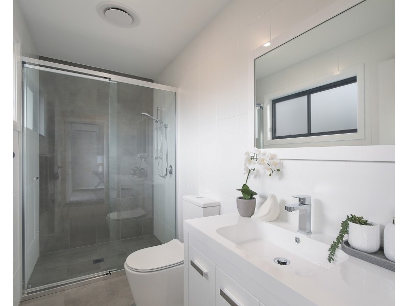 13 Warrigal Street, Blackwall NSW 2256