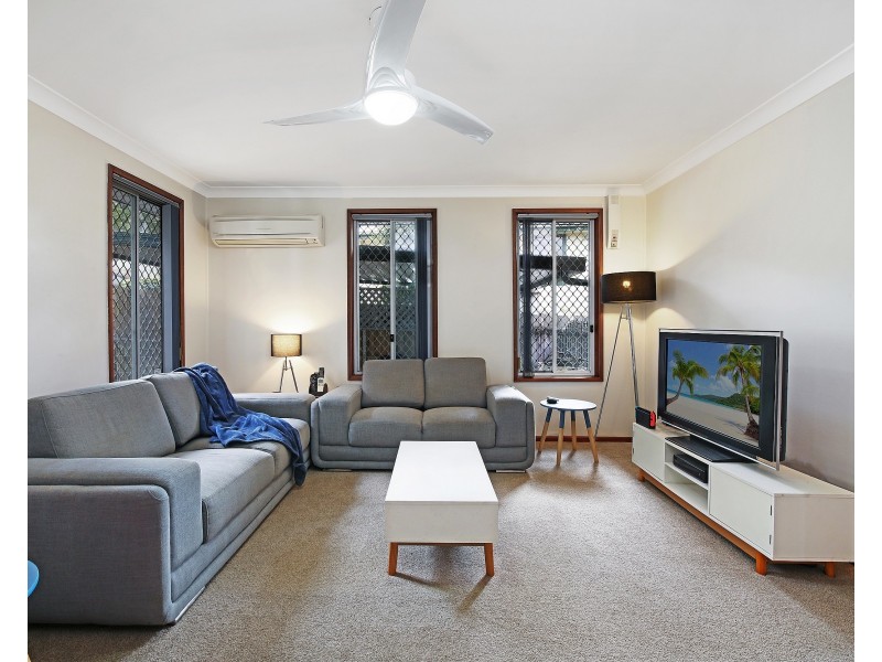 12 Bushlands Avenue, Springfield NSW 2250