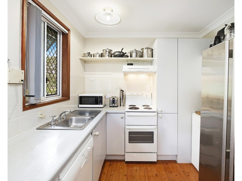 12 Bushlands Avenue, Springfield NSW 2250