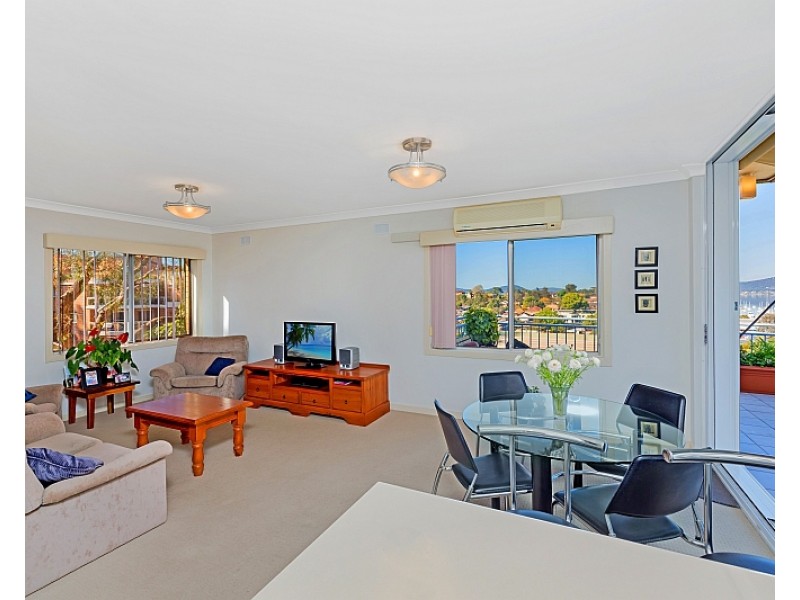 2/68 Henry Parry Drive, Gosford NSW 2250