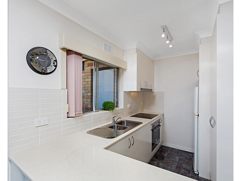 2/68 Henry Parry Drive, Gosford NSW 2250