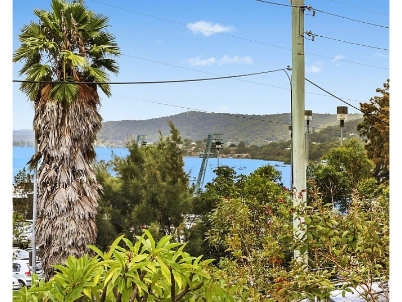 2 Kibble Street, Gosford NSW 2250