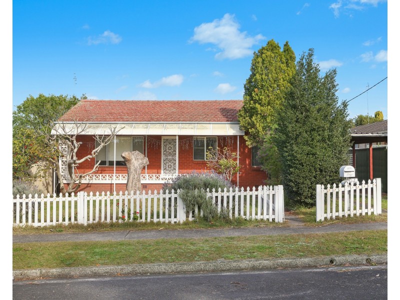 26 Russell Street, East Gosford NSW 2250