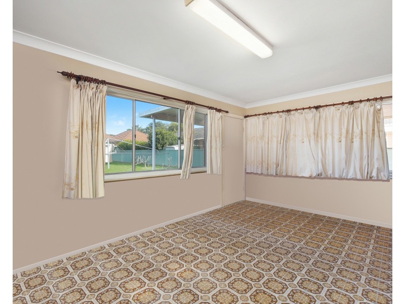 26 Russell Street, East Gosford NSW 2250