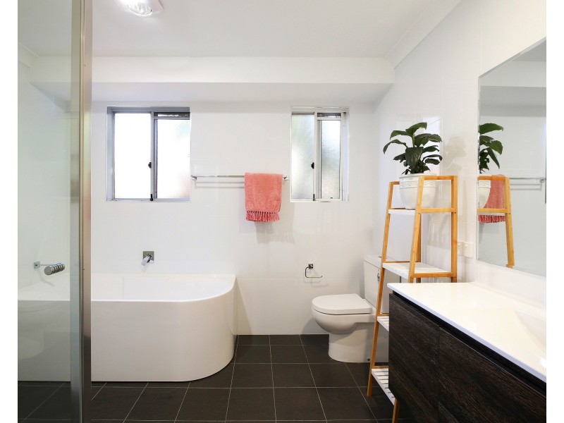 55 Newcastle Street, Springfield NSW 2250