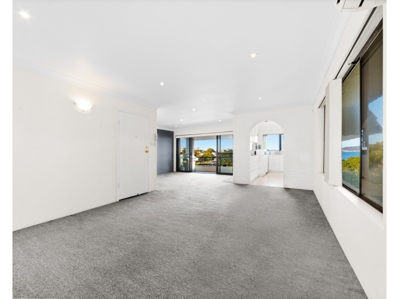 5/2 Broadview Avenue, Gosford NSW 2250