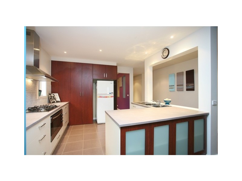 25 Gunghalin Drive, Doreen VIC 3754