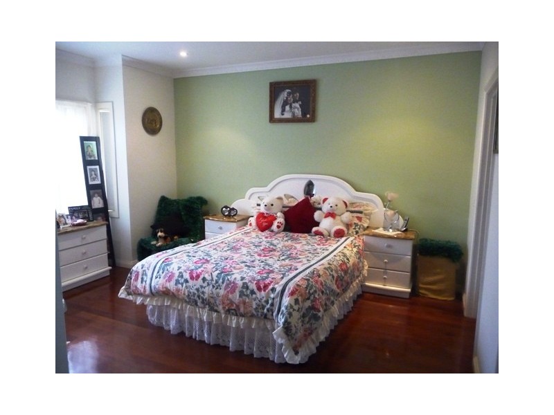 10 Skyline Rise, Craigieburn VIC 3064