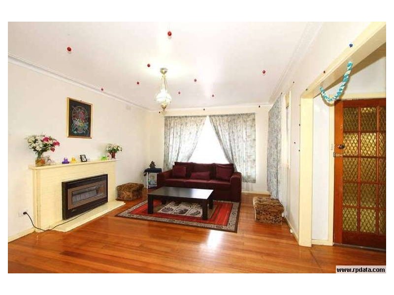 3 Sea Court, Craigieburn VIC 3064