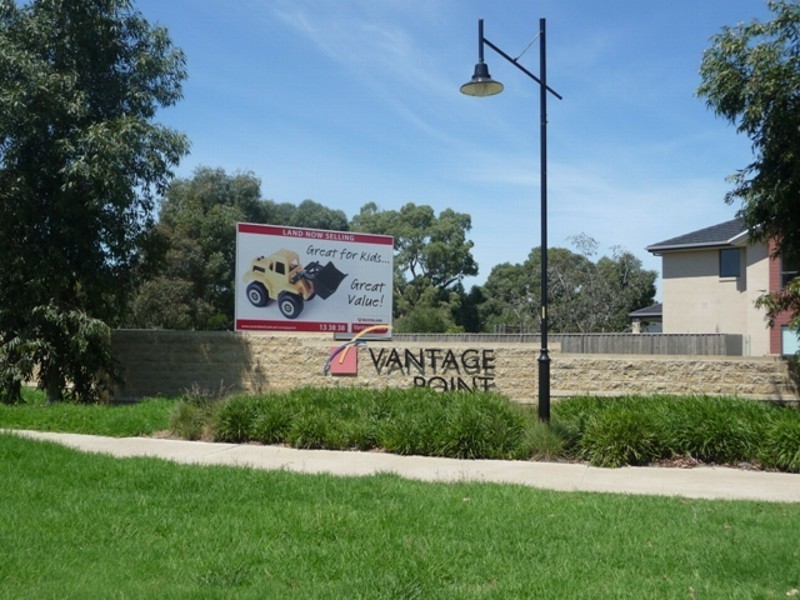 LOT 822 TOWERHILL AVENUE, Doreen VIC 3754