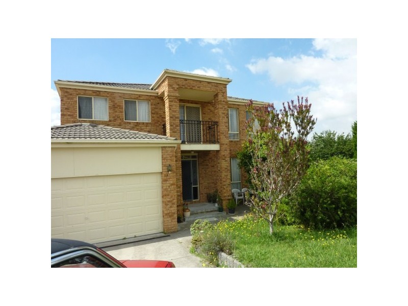 17 Winterton, Hallam VIC 3803