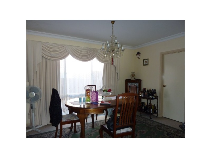 17 Winterton, Hallam VIC 3803