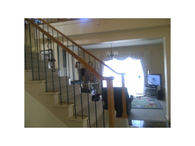 17 Winterton, Hallam VIC 3803