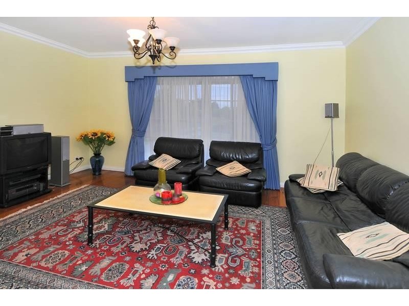 105 The Boulevard, Thomastown VIC 3074
