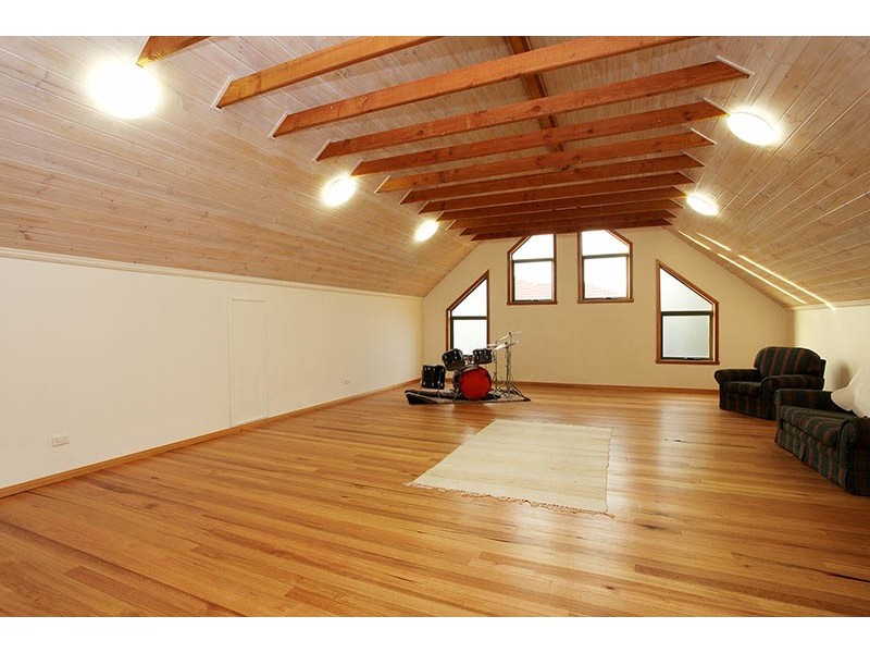 25 Tennyson Circuit, Mill Park VIC 3082