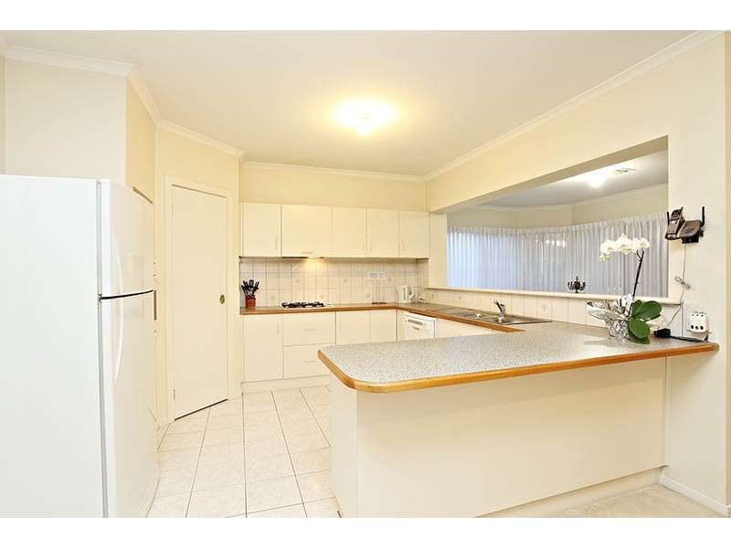 11 Parklands Drive, Thomastown VIC 3074