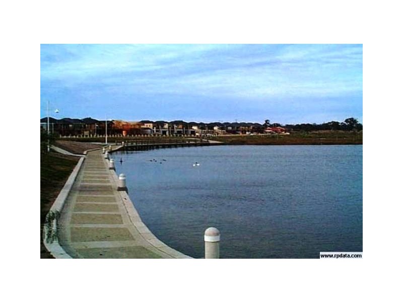 lot 817 Birdseye Parade, South Morang VIC 3752