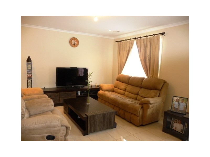 2 Manley St, Epping VIC 3076