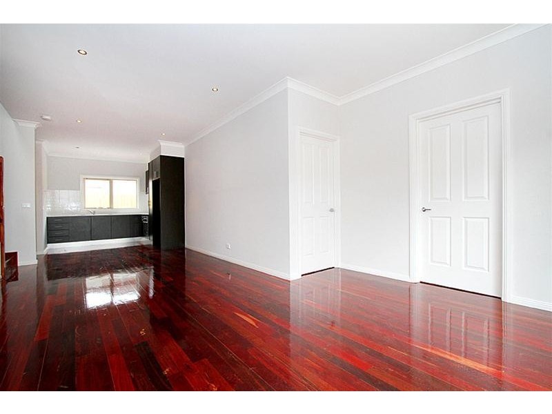 4/45 Barton Street, Reservoir VIC 3073