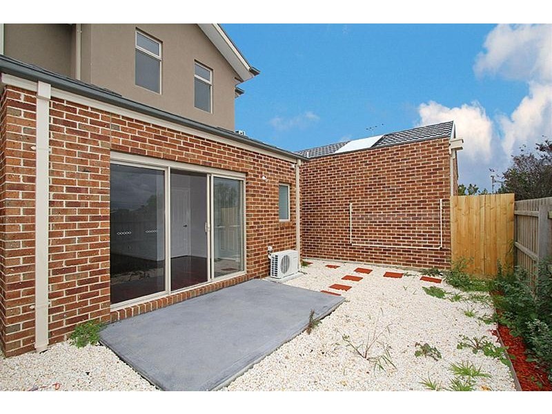 4/45 Barton Street, Reservoir VIC 3073