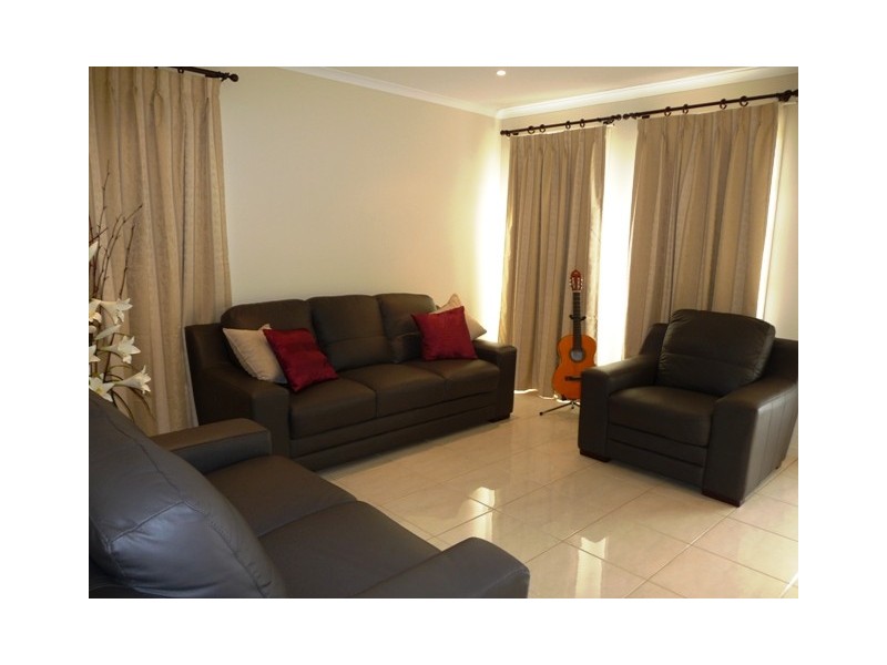 2 Manley St, Epping VIC 3076