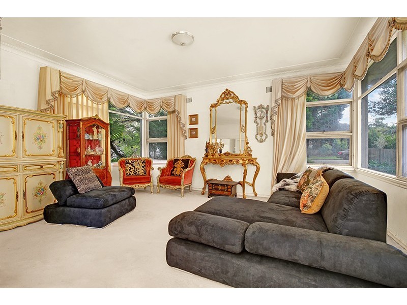 97 Warrimoo Avenue, St Ives NSW 2075