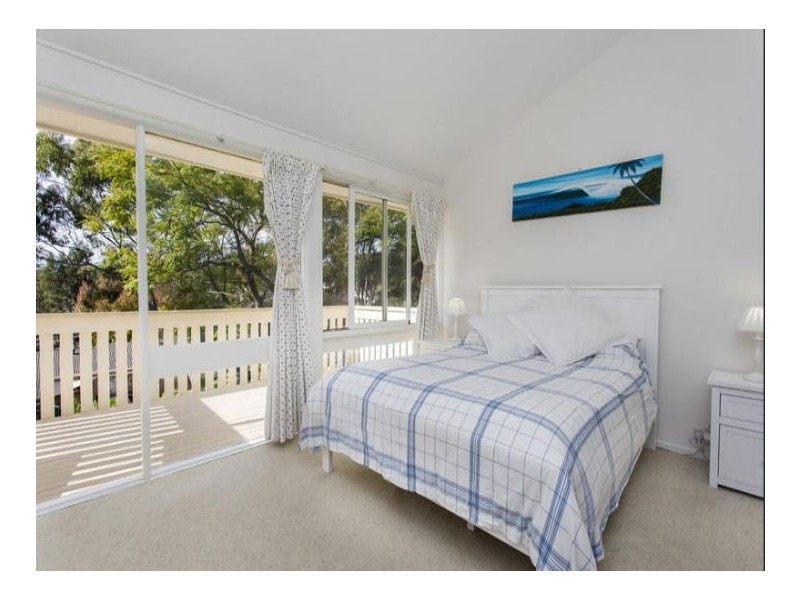 15 Athena Avenue, St Ives NSW 2075