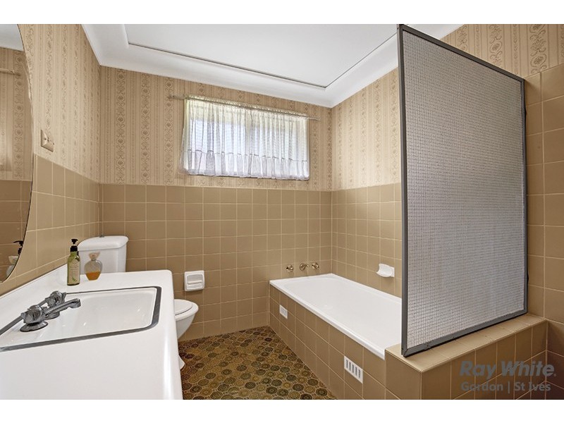 32 Richmond Avenue, St Ives NSW 2075