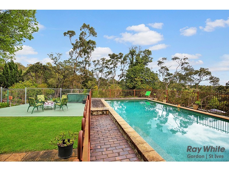 32 Richmond Avenue, St Ives NSW 2075