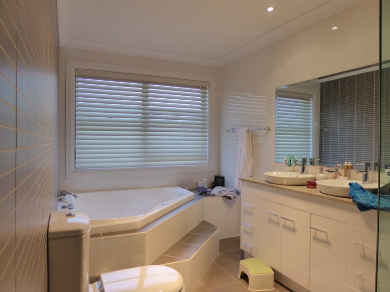 8 Bingara Street, West Pymble NSW 2073