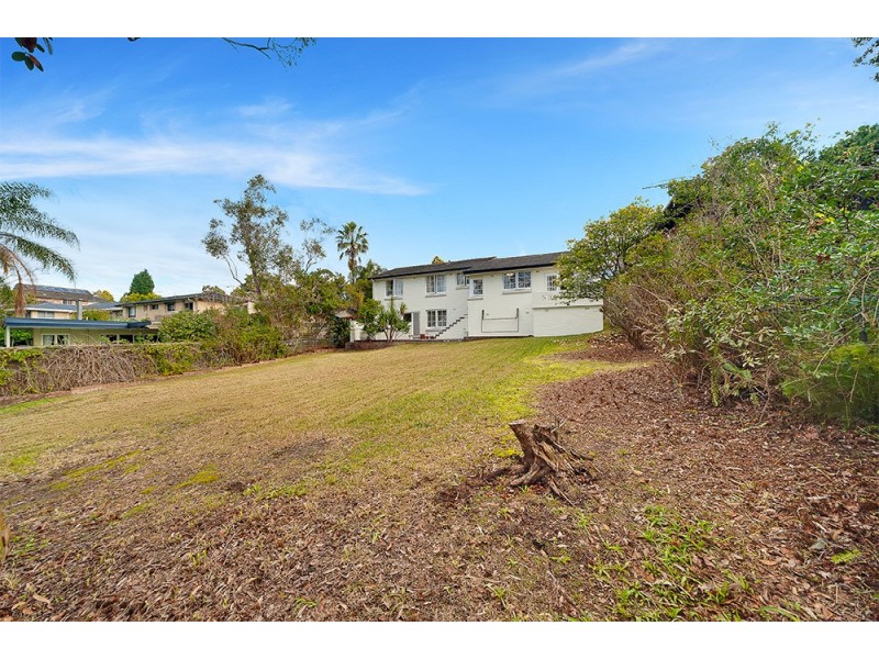129 Collins Road, St Ives NSW 2075