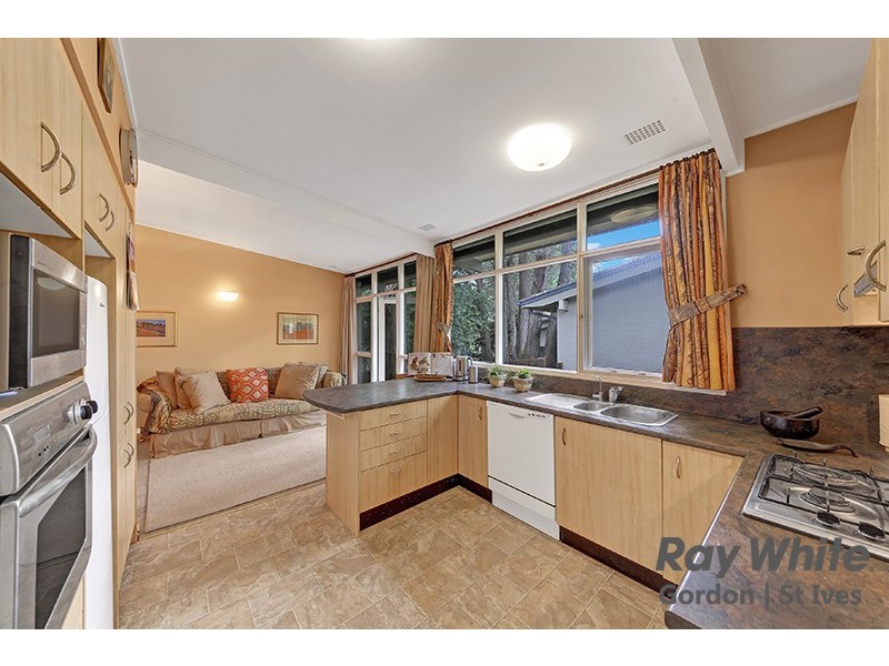 7 Lowry Crescent, St Ives NSW 2075