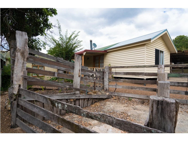 3174 Great North Road, Wollombi NSW 2325