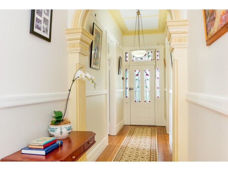 107 Middle Harbour Road, Lindfield NSW 2070