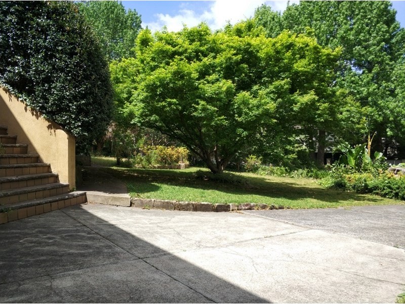 16 Bromley Avenue, Pymble NSW 2073