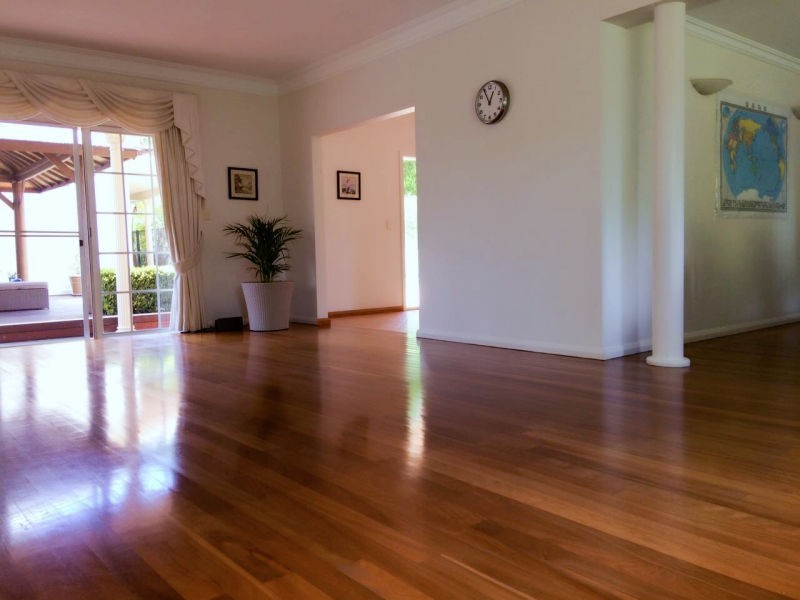 16 Delaware Avenue, St Ives NSW 2075