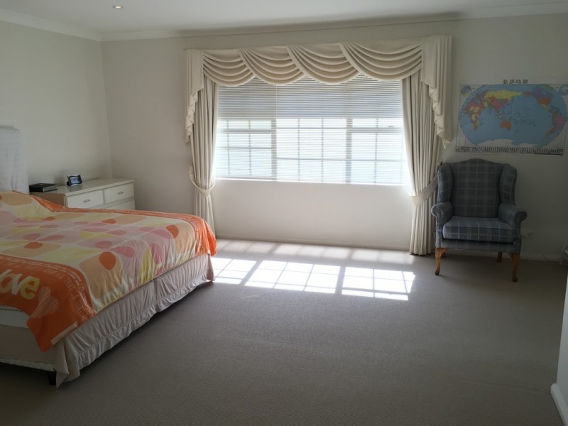 16 Delaware Avenue, St Ives NSW 2075