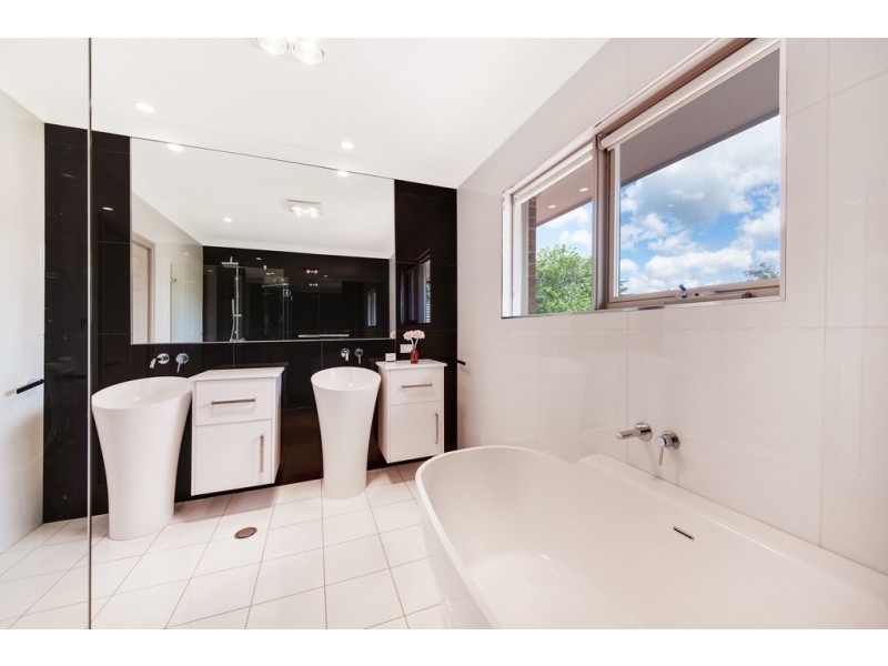 10 Briar Street, St Ives NSW 2075