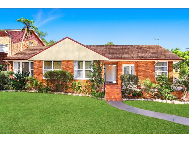 8 Fairlawn Avenue, Turramurra NSW 2074