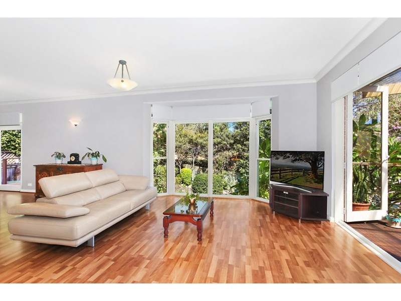 8 Fairlawn Avenue, Turramurra NSW 2074