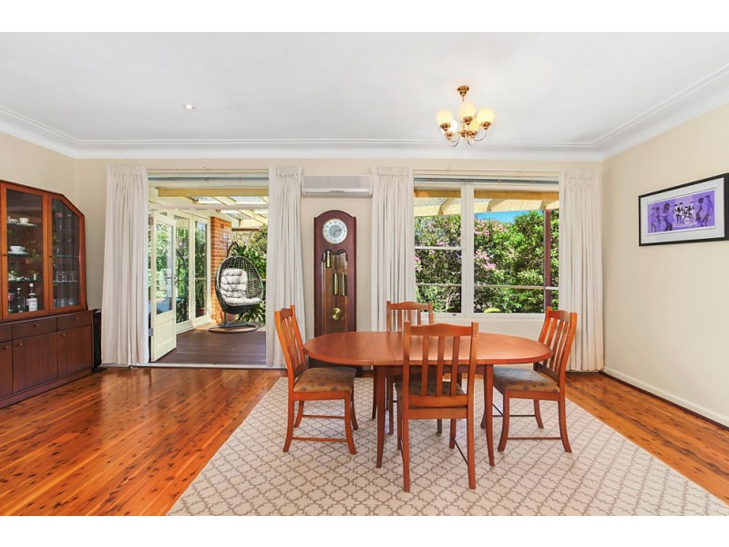 8 Fairlawn Avenue, Turramurra NSW 2074