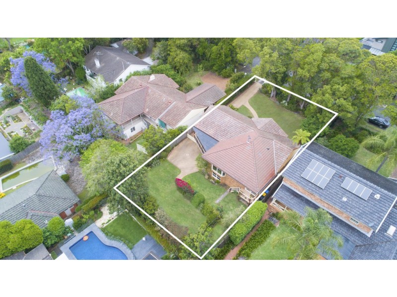 8 Fairlawn Avenue, Turramurra NSW 2074