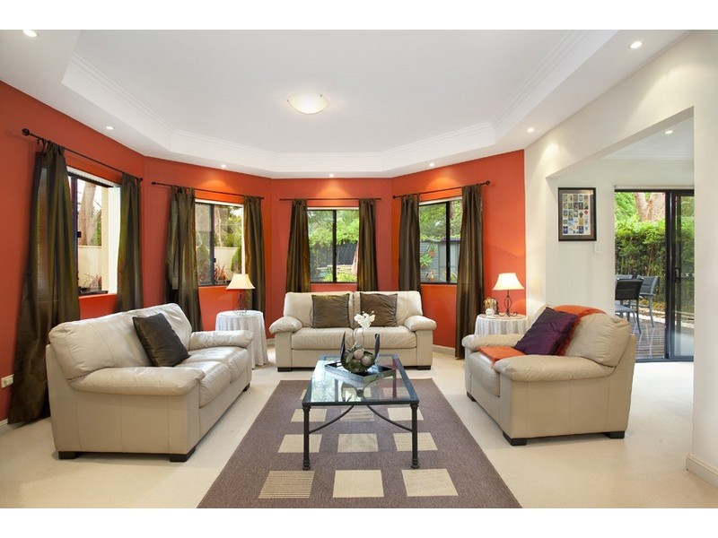 18 Eastern Arterial Road, St Ives NSW 2075