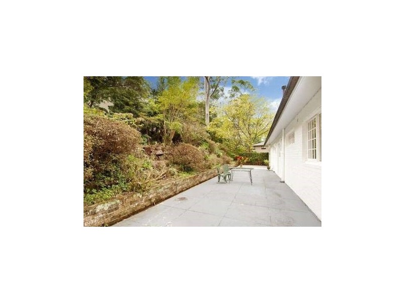 11 Dennis Ave, Wahroonga NSW 2076